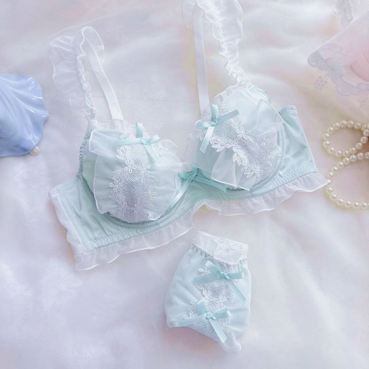 Japanese Kawaii Ruffle Flower Bra Set