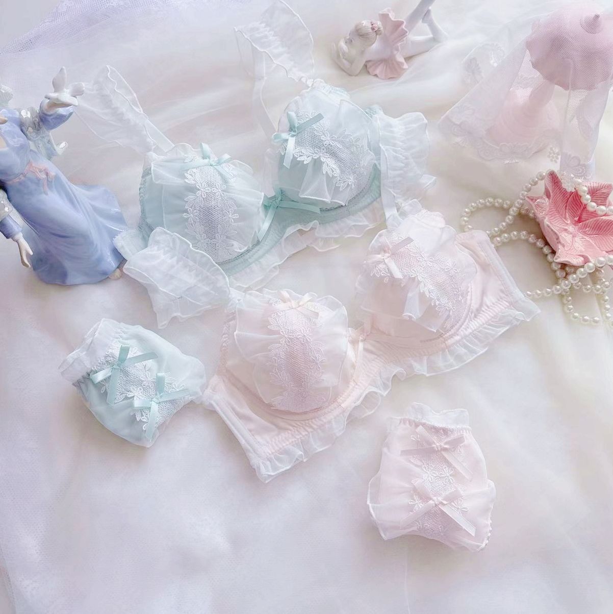 Japanese Kawaii Ruffle Flower Bra Set